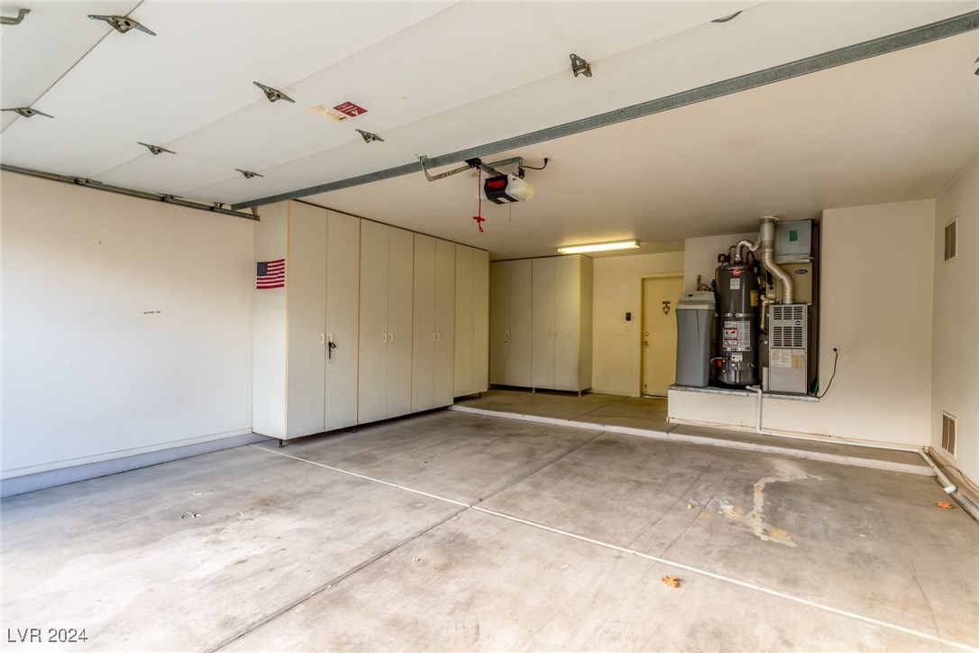 9320 Villa Ridge Drive Las Vegas, NV 89134 - Photo 43 of 60