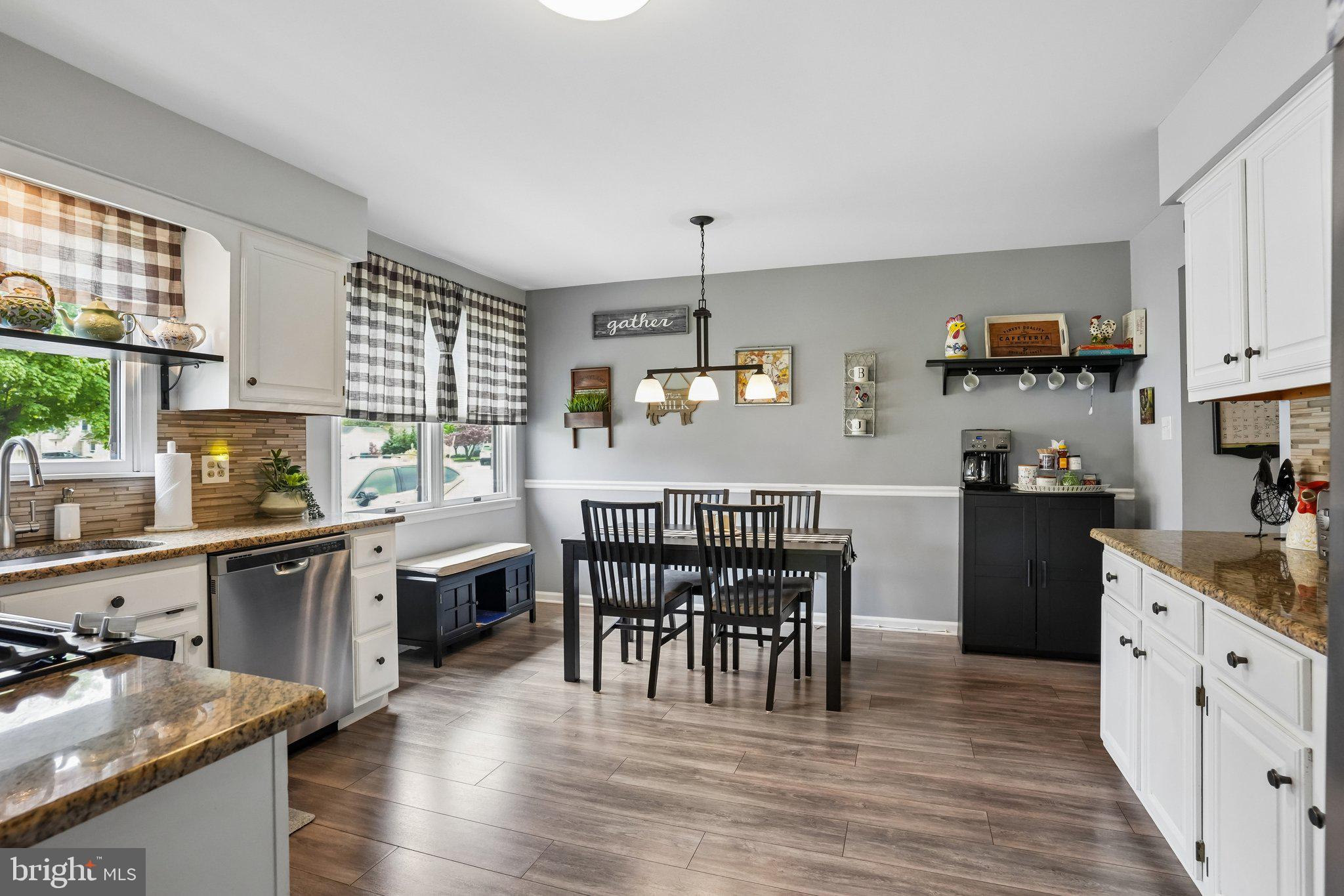 905 Bridgeboro Street Delran, NJ 08075 - Photo 11 of 24 Kitchen