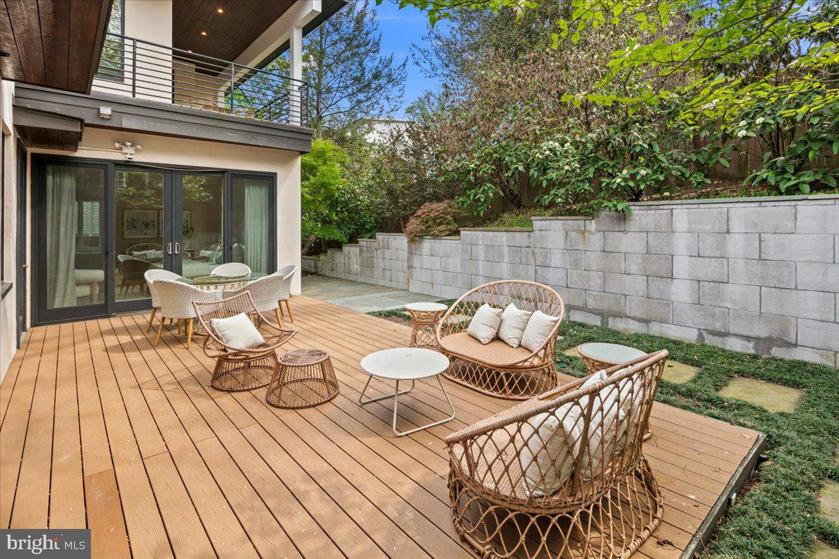 4324 Rosedale Avenue Bethesda, MD 20814 - Photo 63 of 73 Serene outdoor retreat with lush greenery.