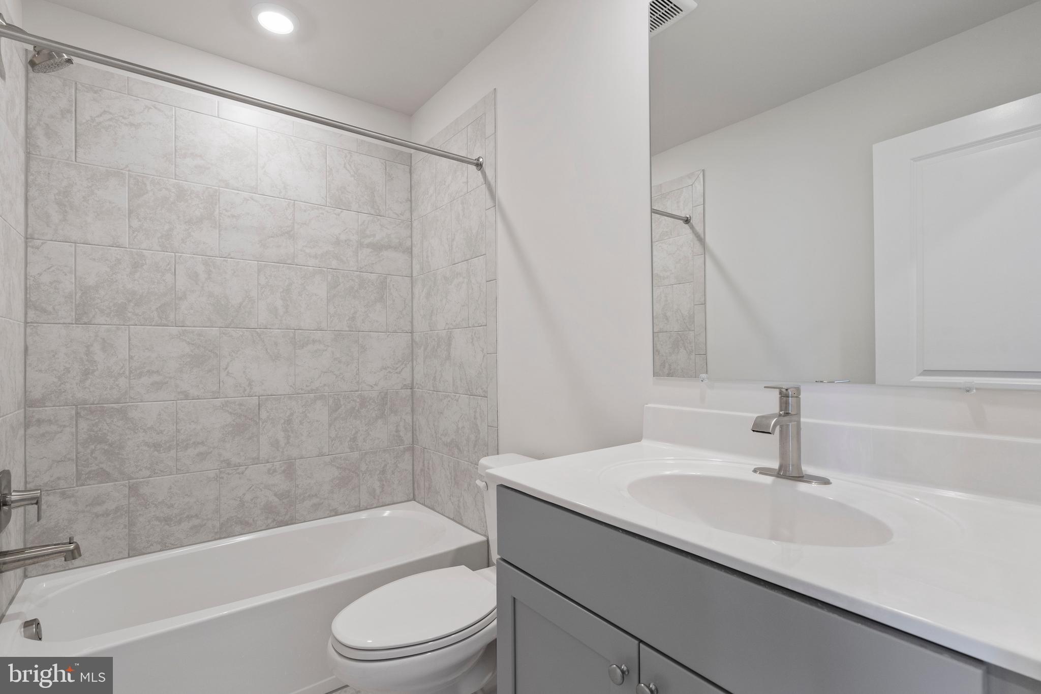 1822 Parham Way Baltimore, MD 21244 - Photo 25 of 38