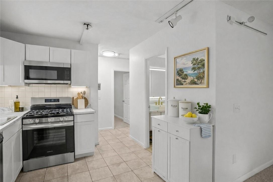 3940 Post Road, Unit 26 Warwick, RI 02886 - Photo 2 of 16