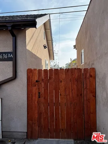 $2,200 | 636 East 87th Street, Los Angeles, CA 90002