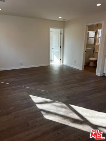 $2,200 | 636 East 87th Street, Los Angeles, CA 90002