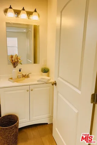 $2,200 | 636 East 87th Street, Los Angeles, CA 90002