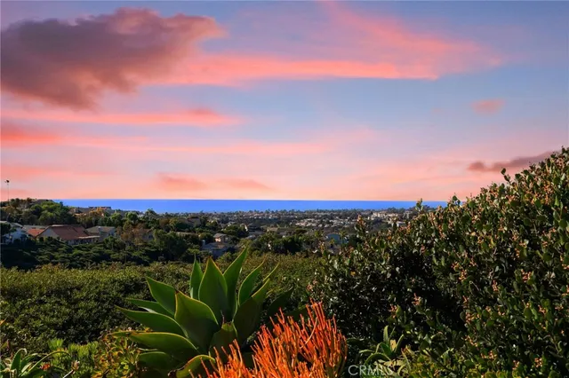 $2,279,000 | 2880 Calle Guadalajara, San Clemente, CA 92673