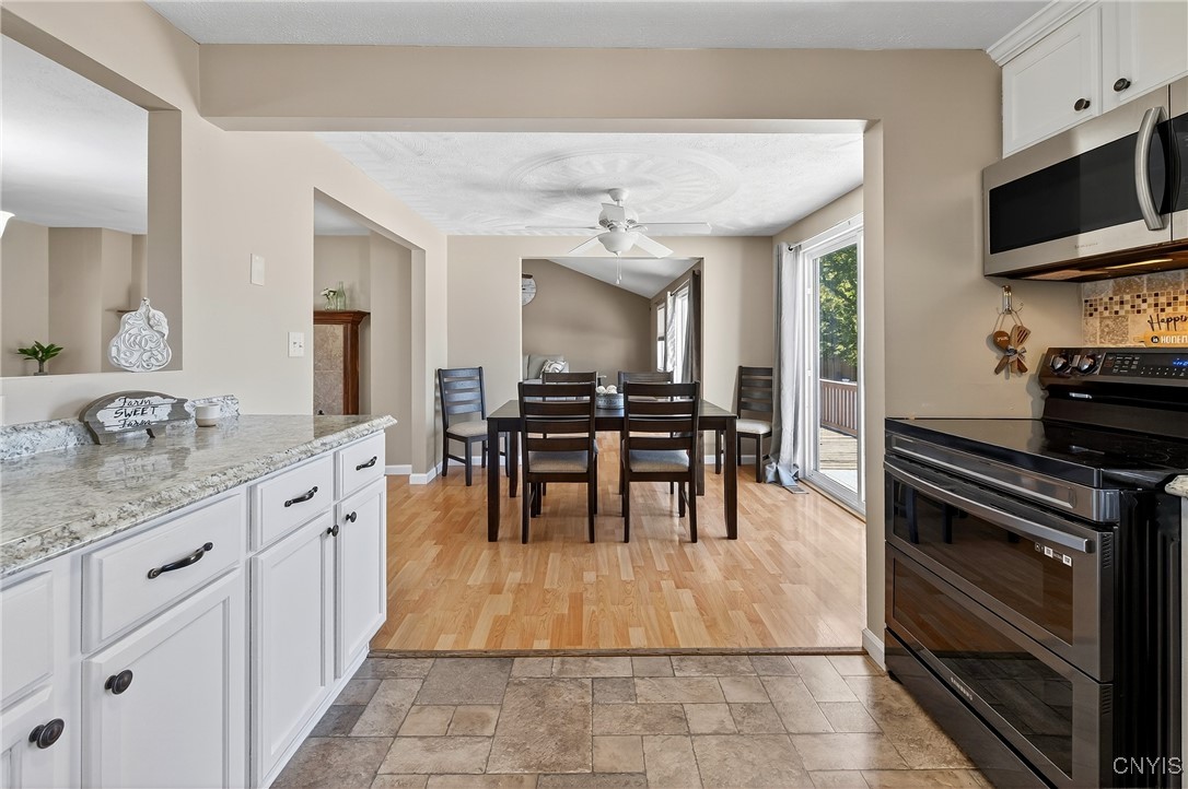 7385 Oak Post Road Clay, NY 13088 - Photo 18 of 50