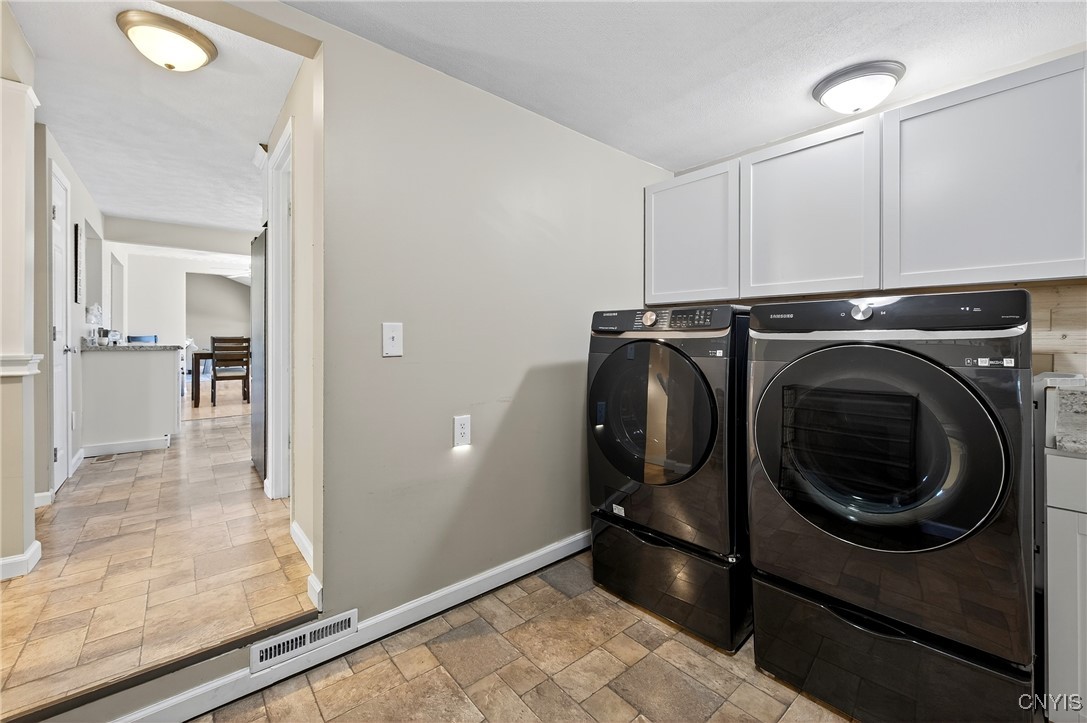 7385 Oak Post Road Clay, NY 13088 - Photo 25 of 50