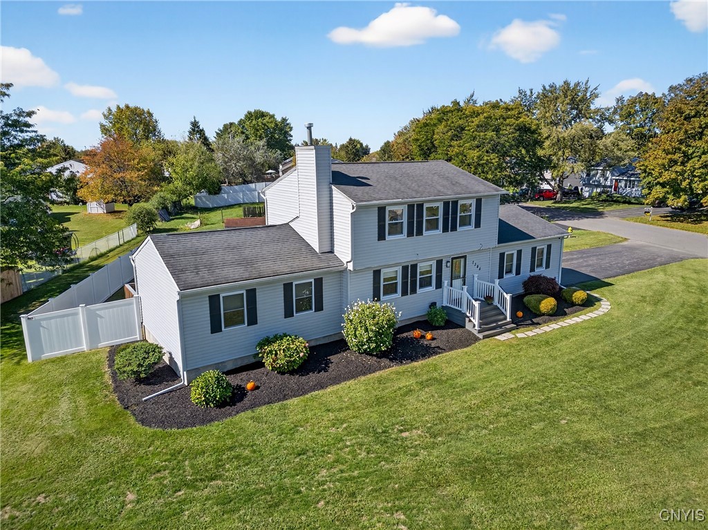 7385 Oak Post Road Clay, NY 13088 - Photo 4 of 50