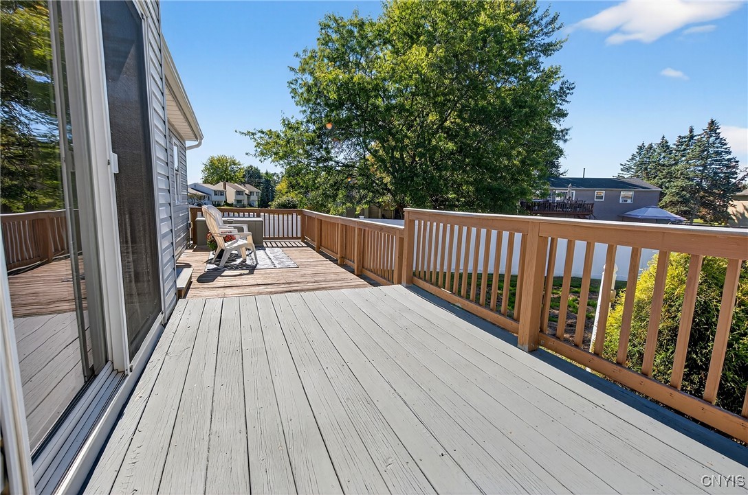 7385 Oak Post Road Clay, NY 13088 - Photo 43 of 50