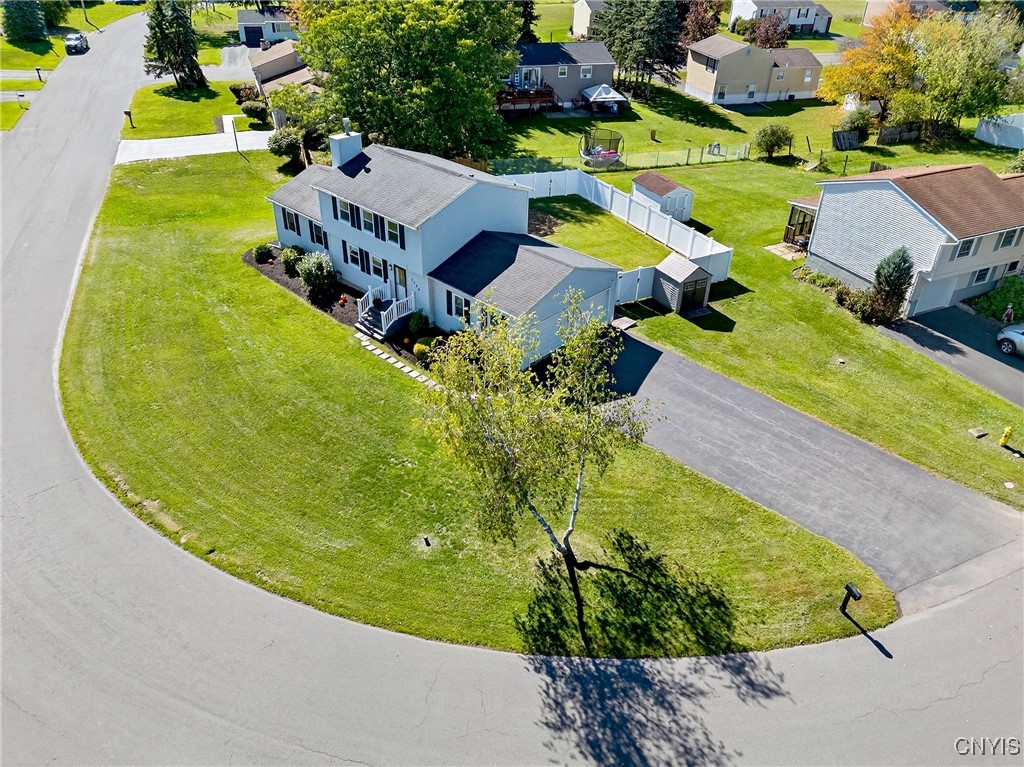 7385 Oak Post Road Clay, NY 13088 - Photo 6 of 50