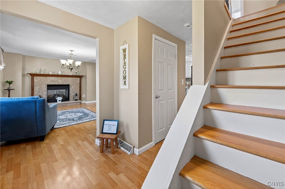 7385 Oak Post Road Clay, NY 13088 - Photo 9 of 50