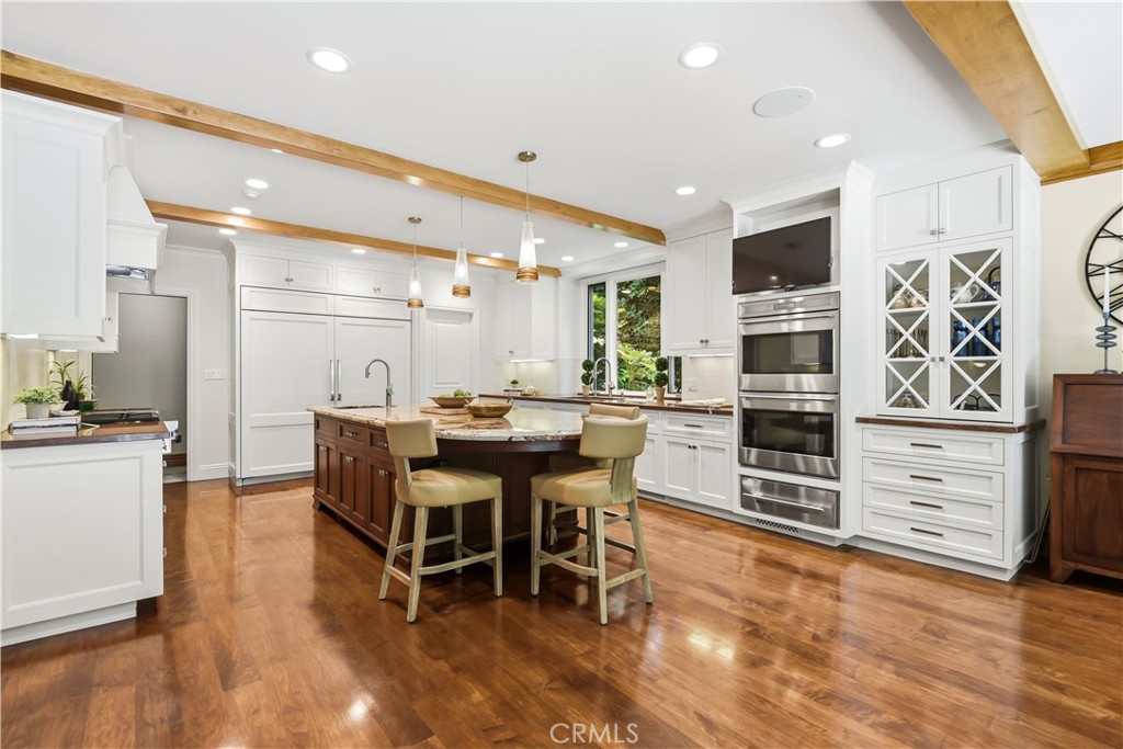 15946 Woodvale Road Encino, CA 91436 - Photo 12 of 51