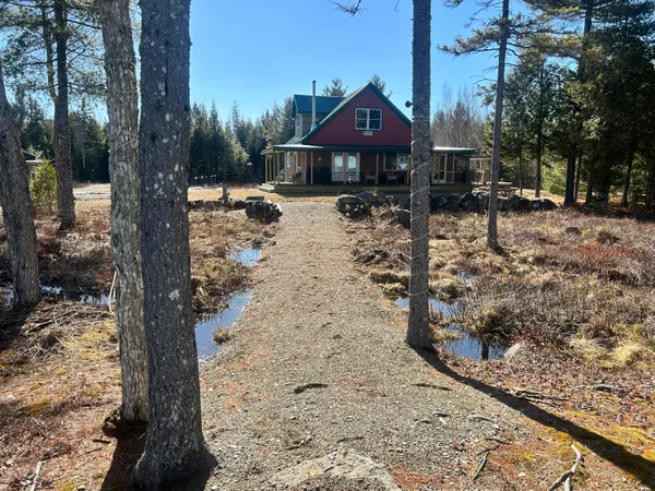 $675,000 | 5 West Shr Road, Lowell, ME 04493