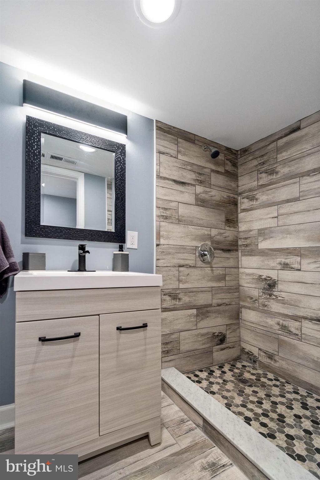 3907 Cedardale Road Baltimore, MD 21215 - Photo 15 of 31 Gallery Image 15