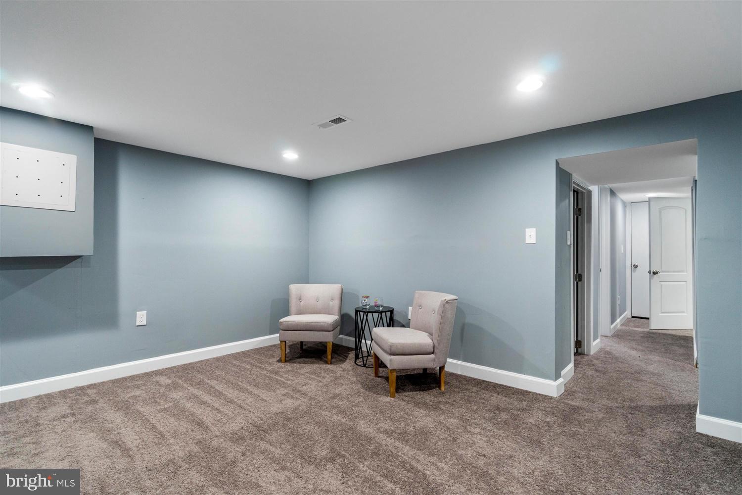 3907 Cedardale Road Baltimore, MD 21215 - Photo 27 of 31 Gallery Image 27