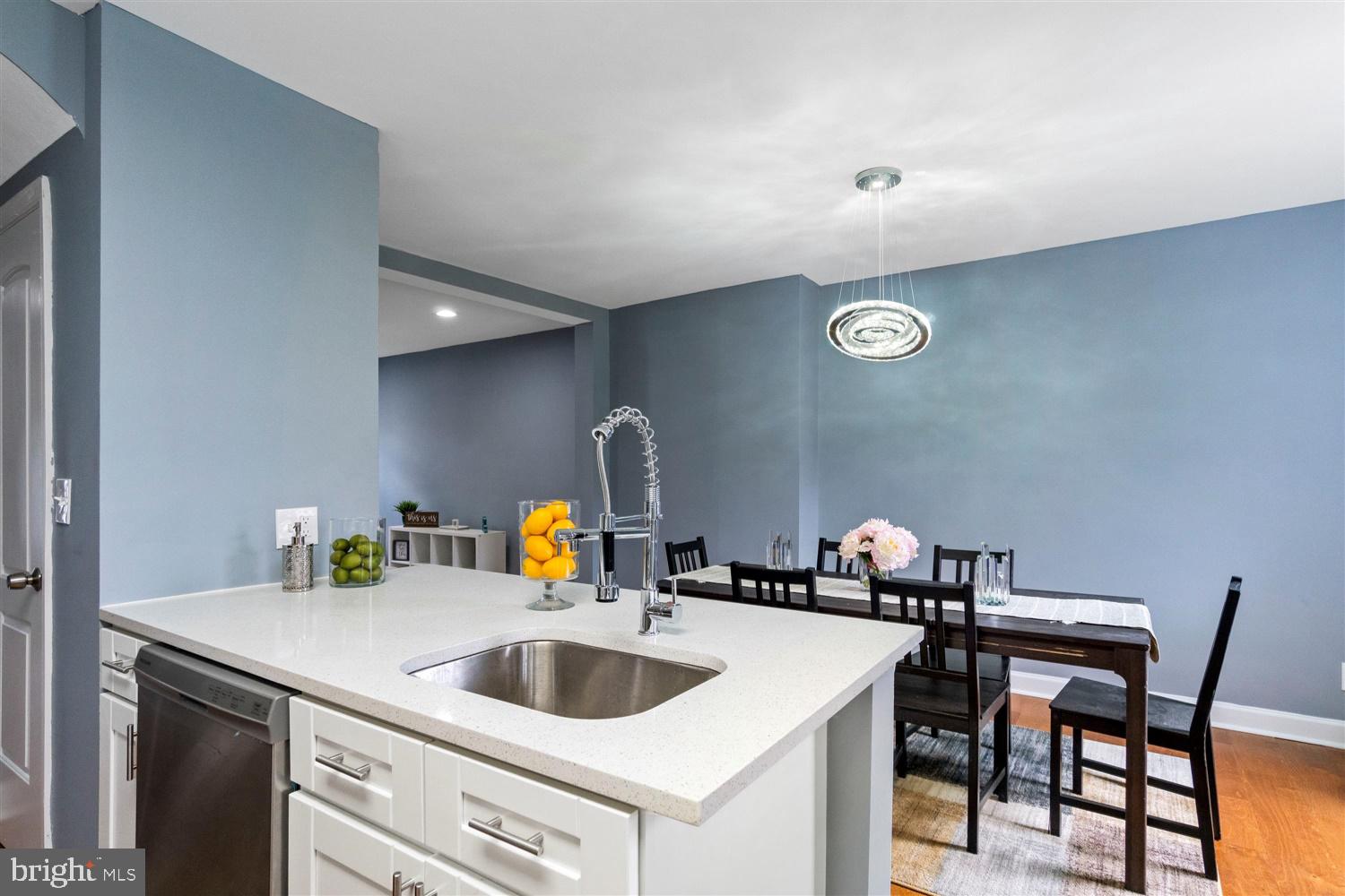 3907 Cedardale Road Baltimore, MD 21215 - Photo 9 of 31 Gallery Image 9