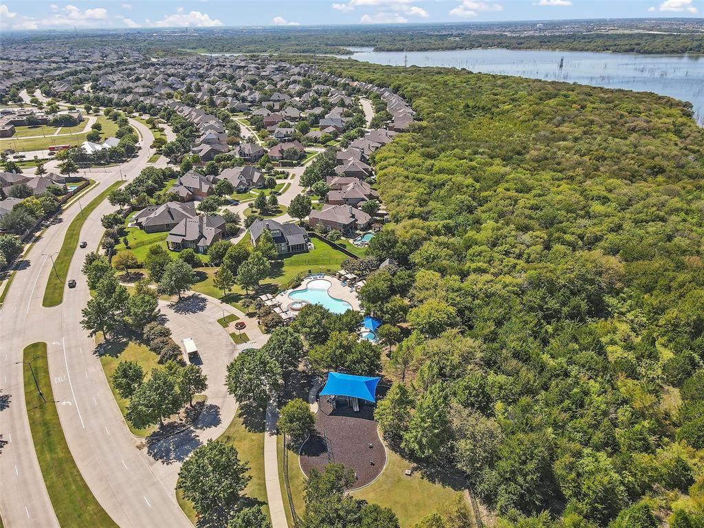 7067 Nantucket Way Grand Prairie, TX 75054 - Photo 32 of 40 view of a city