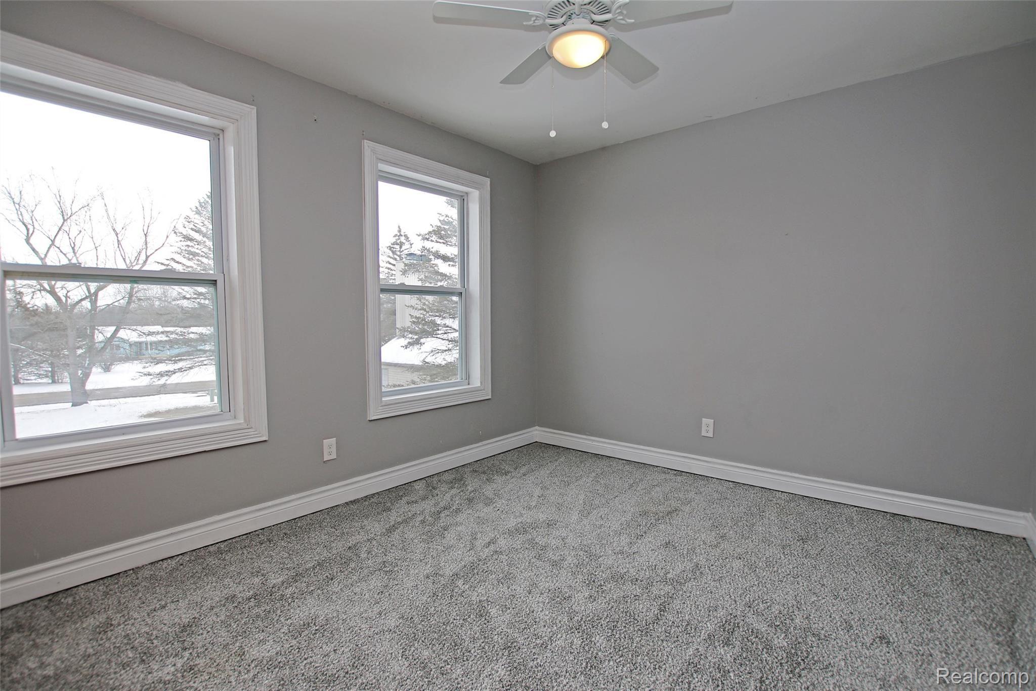 7393 East Carpenter Road Davison, MI 48423 - Photo 28 of 82 28) Upstairs Bedroom 2.jpg
