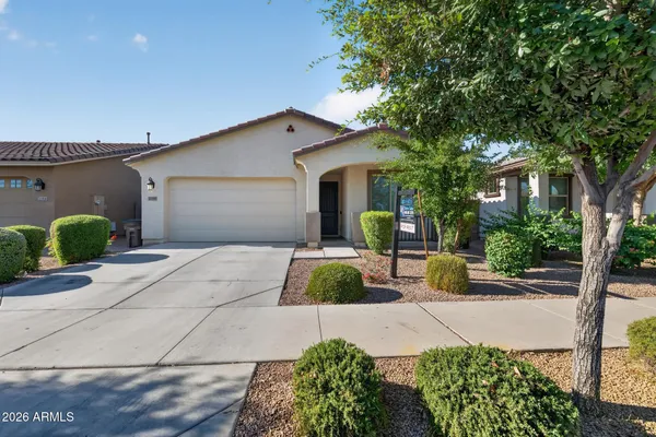 $2,700 | 20390 East Broadmoor Trail, Queen Creek, AZ 85142