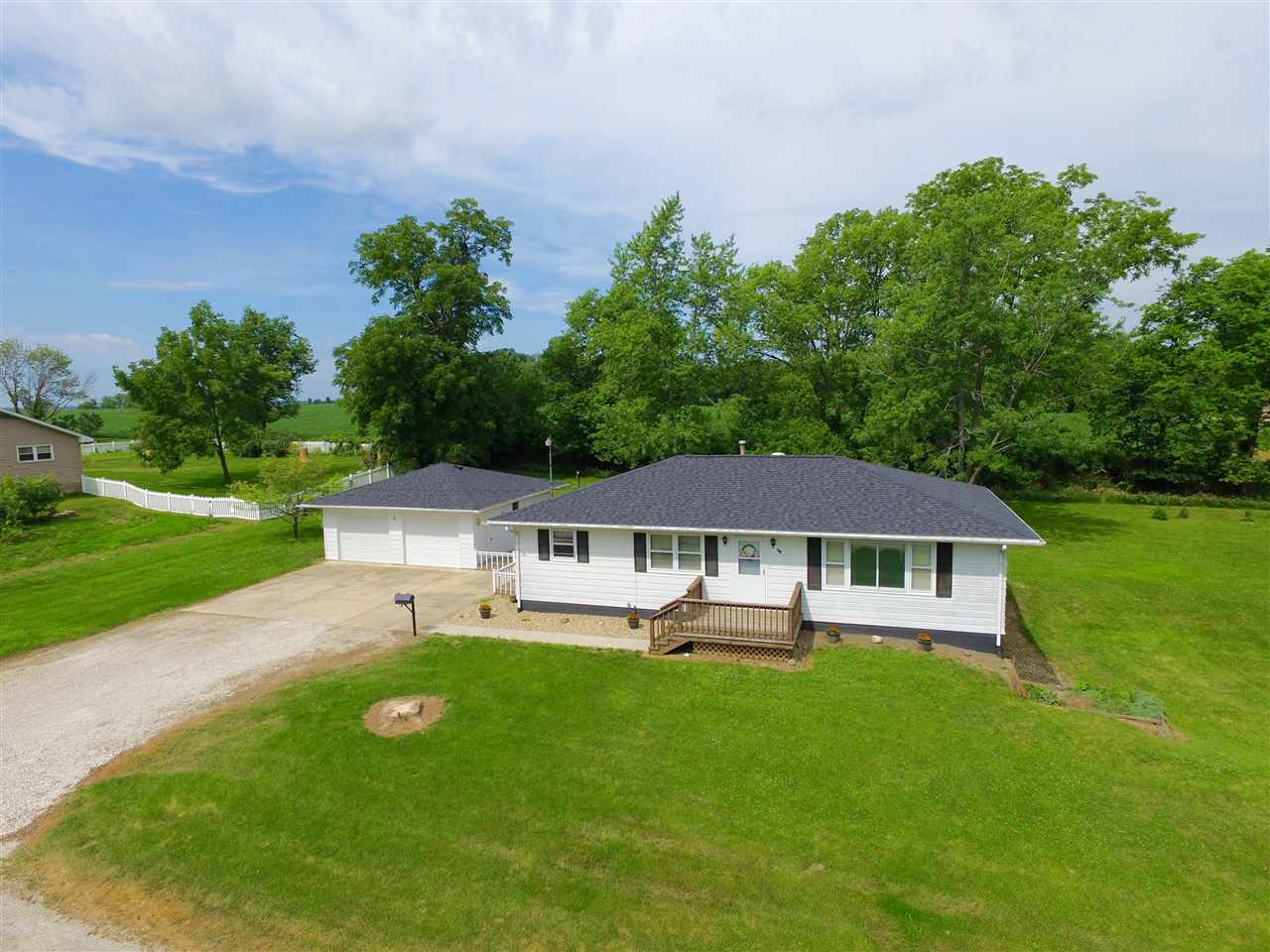 425 Center Street Metamora, IL 61548 - Photo 3 of 19 Gallery Image 3