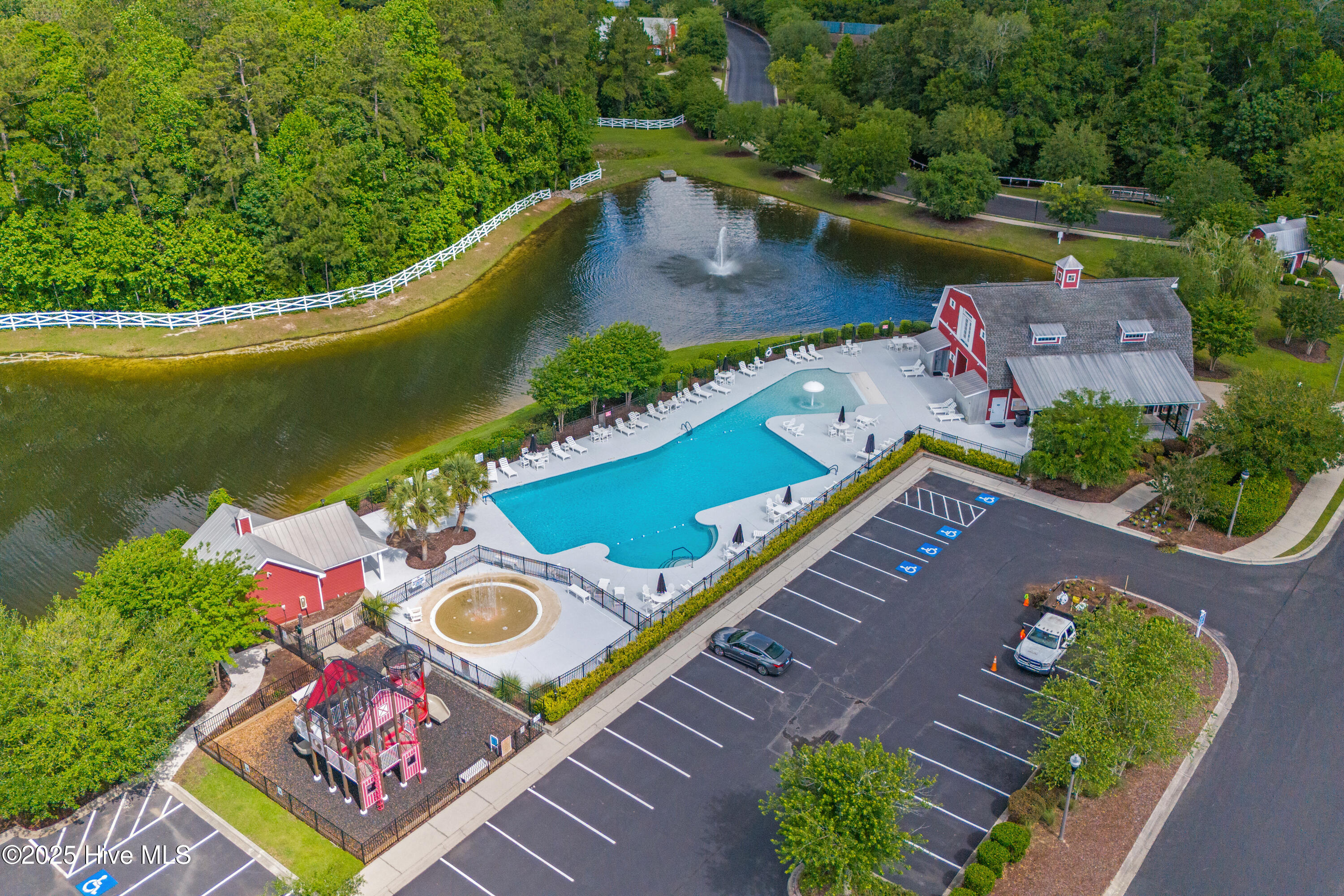 94 Field Planters Circle Calabash, NC 28467 - Photo 31 of 33 Pool/ Clubhouse/ Playground