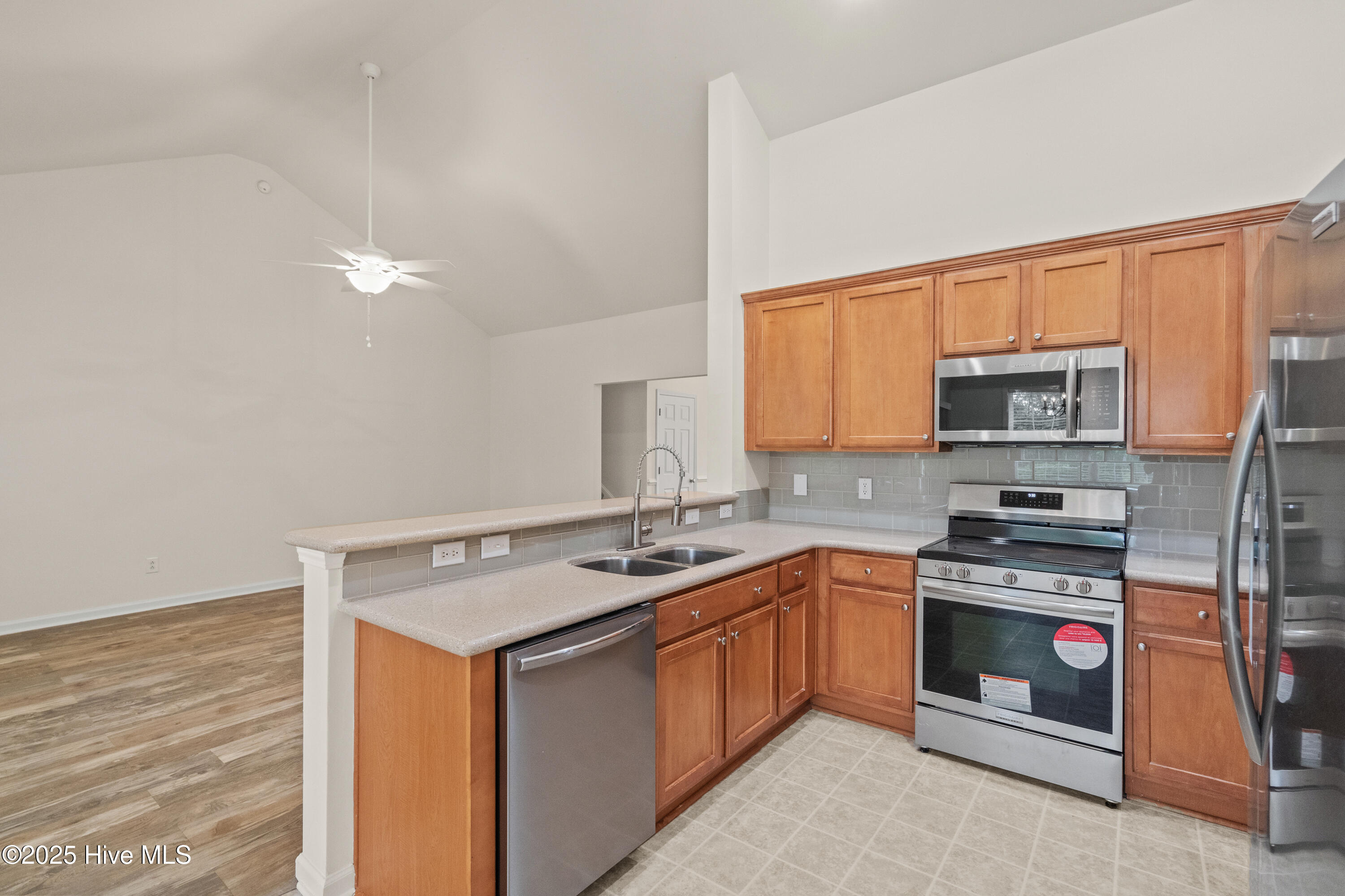 94 Field Planters Circle Calabash, NC 28467 - Photo 8 of 33 94 Field Planters Circle 13