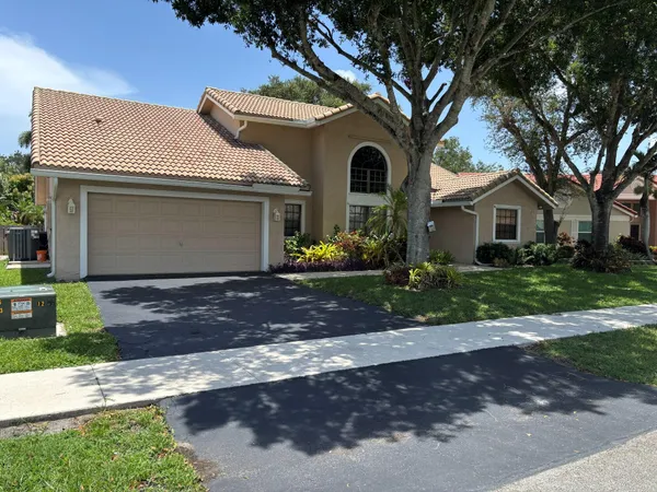 $865,000 | 3145 Peachtree Way, Davie, FL 33328