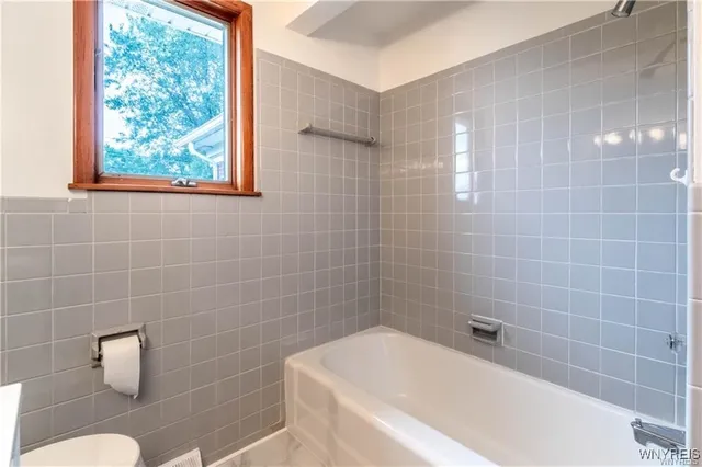 $2,400 | 130 Alberta Drive, Amherst, NY 14226