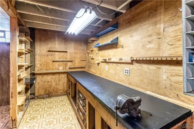 $2,400 | 130 Alberta Drive, Amherst, NY 14226