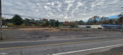 a view of a parking space