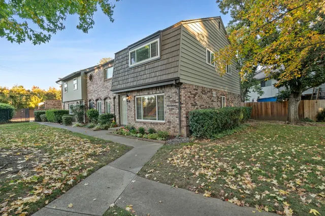 $325,000 | 1920 Benita Drive, Unit 4, Rancho Cordova, CA 95670