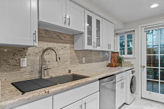 $325,000 | 1920 Benita Drive, Unit 4, Rancho Cordova, CA 95670