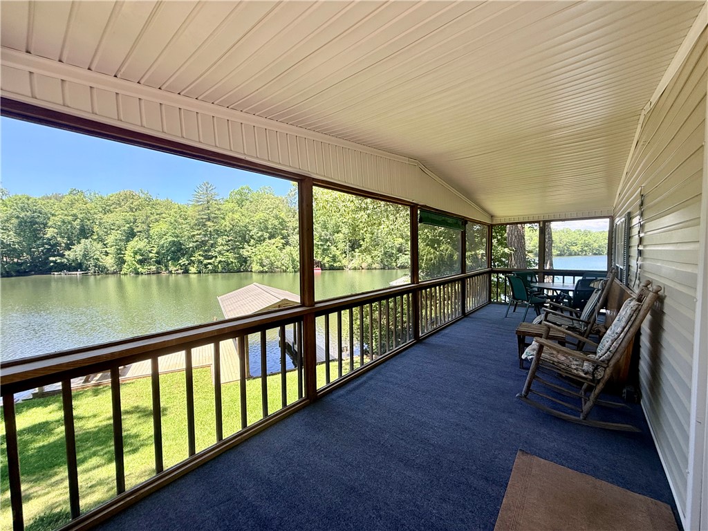 213 Bonner Road Mountain Rest, SC 29664 - Photo 2 of 37