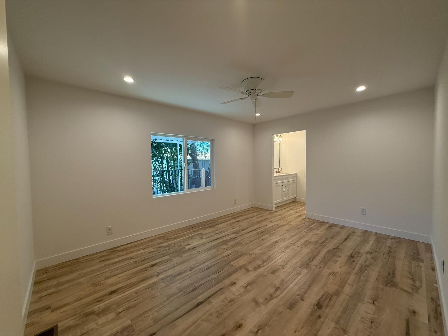 24 Olga Way Roseville, CA 95661 - Photo 30 of 44