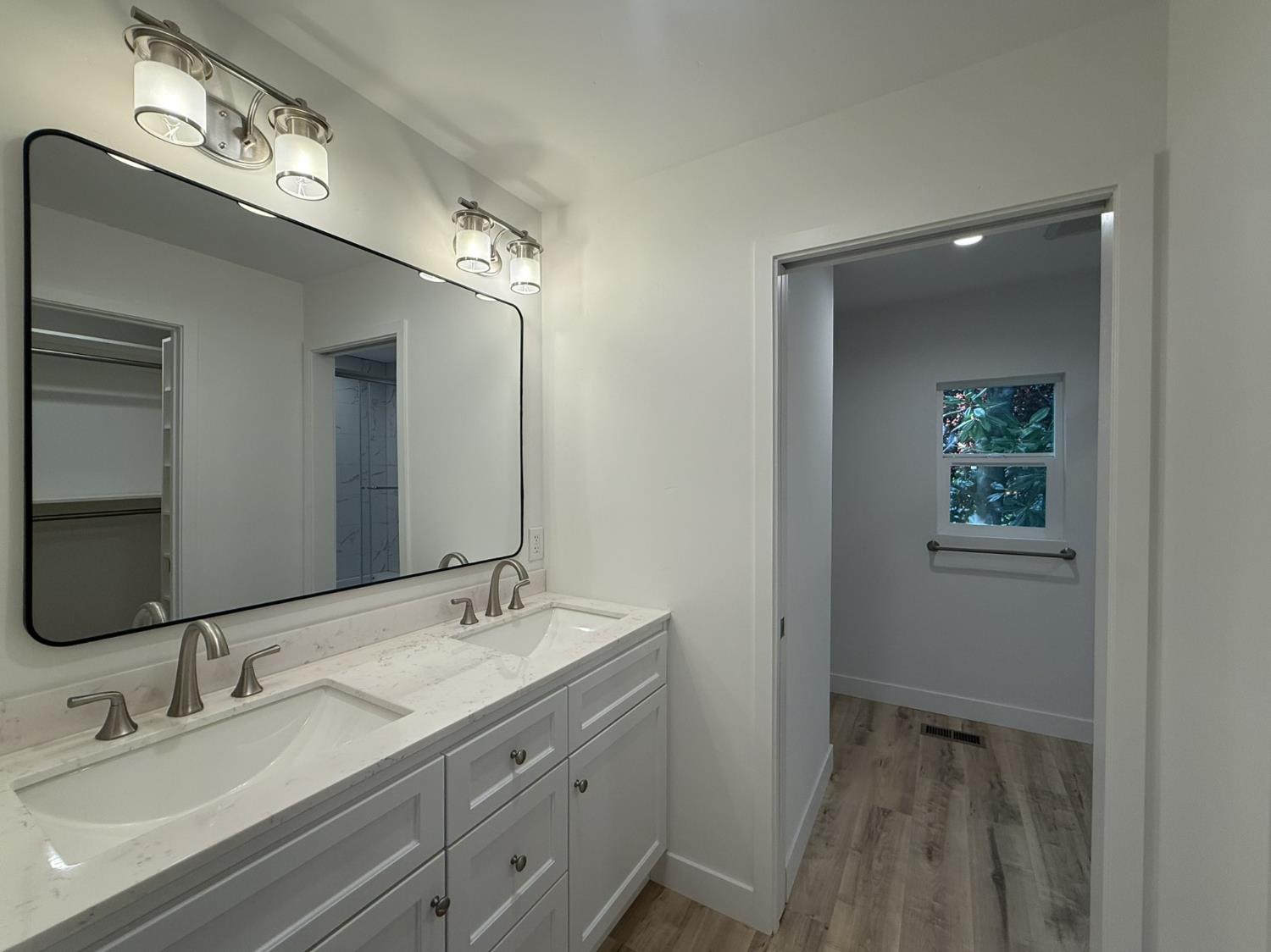 24 Olga Way Roseville, CA 95661 - Photo 31 of 44