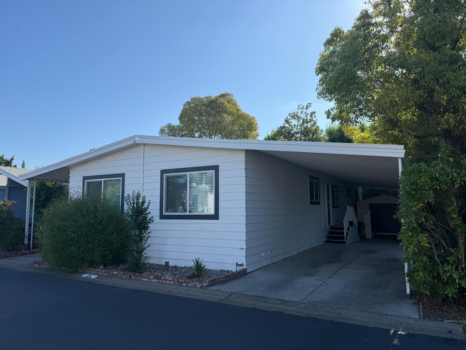 24 Olga Way Roseville, CA 95661 - Photo 39 of 44