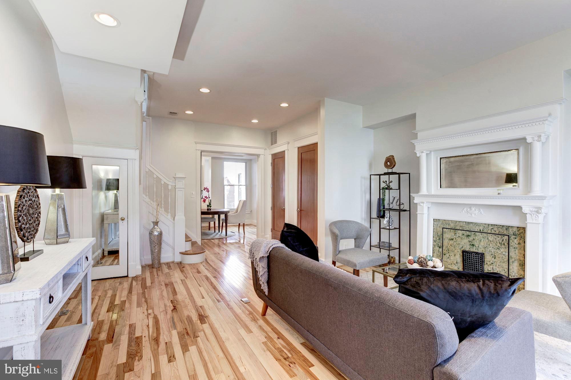 17 R Street Northeast Washington, DC 20002 - Photo 3 of 39 Living Room