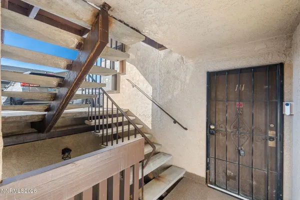 $219,000 | 111 Vista Rafael Parkway, Reno, NV 89503