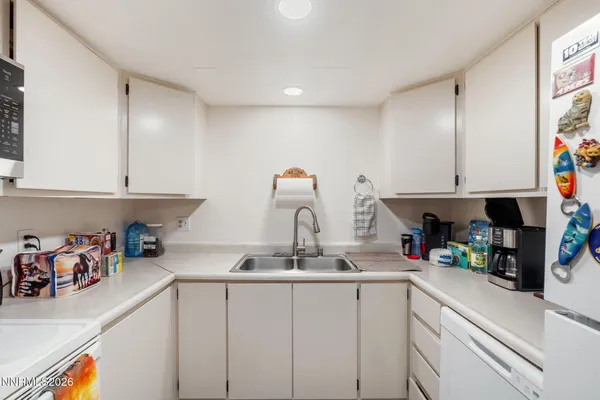 $219,000 | 111 Vista Rafael Parkway, Reno, NV 89503