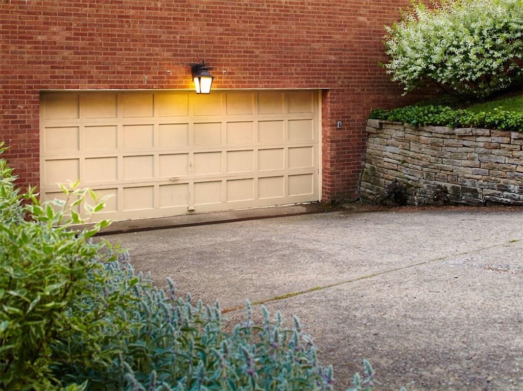 5124 Holyrood Road Pittsburgh, PA 15213 - Photo 25 of 25 Integral Garage