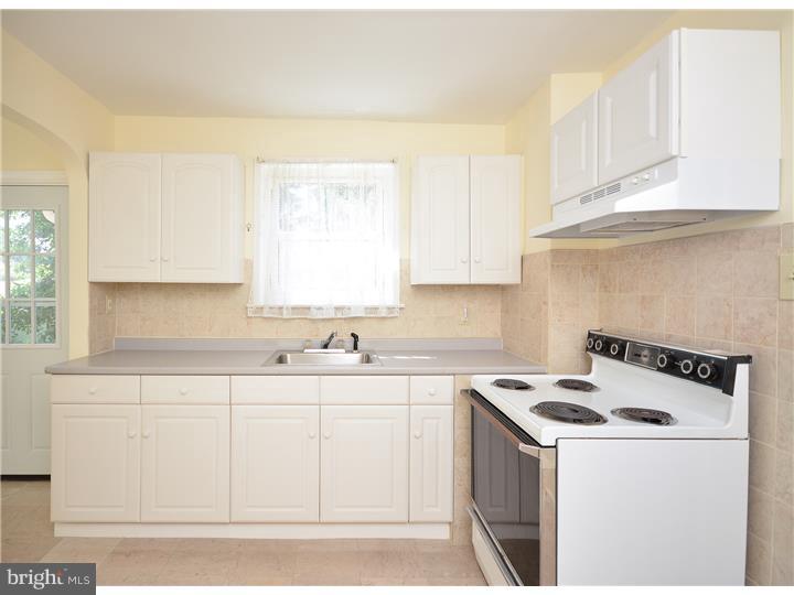 321 Steel Road Havertown, PA 19083 - Photo 8 of 22 Gallery Image 8