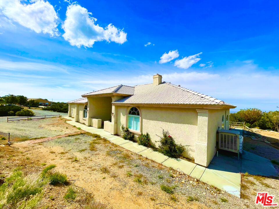 8835 Shadow Mountain Road Pinon Hills, CA 92372 - Photo 24 of 36 Gallery Image 24