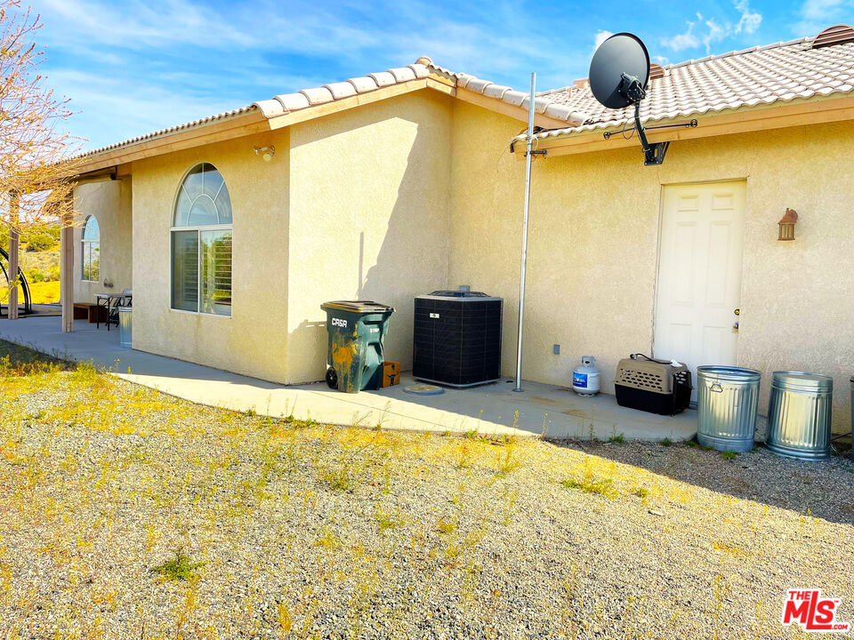 8835 Shadow Mountain Road Pinon Hills, CA 92372 - Photo 33 of 36 Gallery Image 33