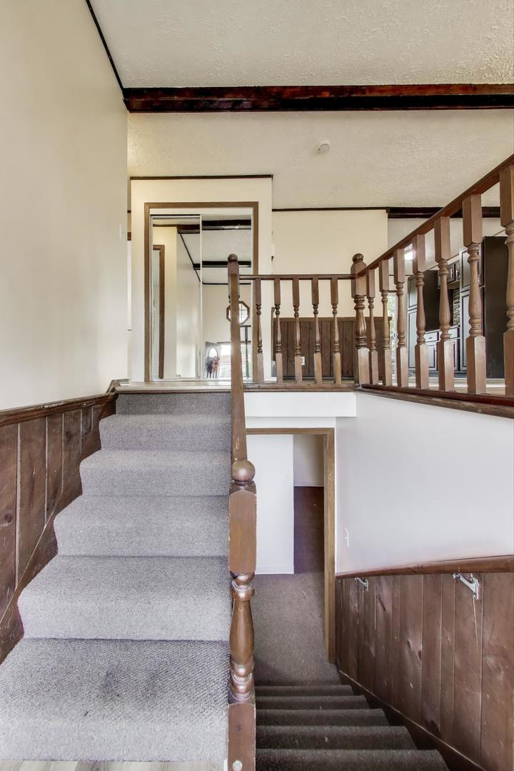 228 Gordon Avenue Romeoville, IL 60446 - Photo 3 of 36