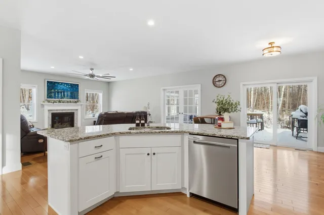 $749,000 | 18 Hickorywood Circle, Meredith, NH 03253