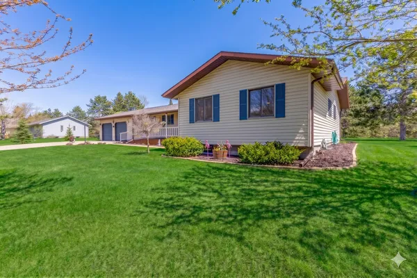 $369,900 | 6834 Dickinson Drive Northwest, Bemidji, MN 56601
