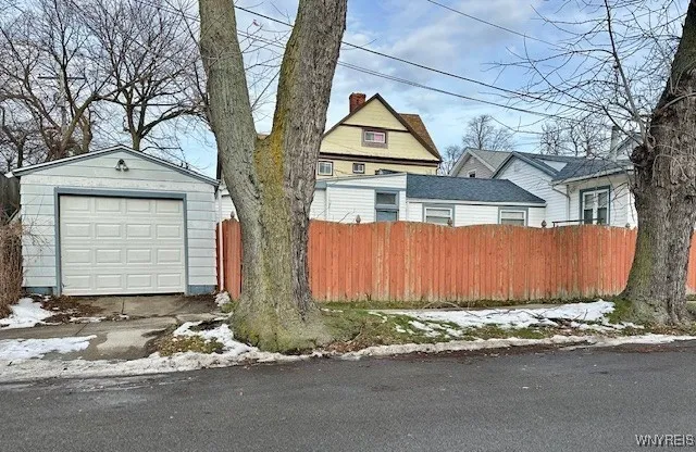 $159,900 | 144 Dearborn Street, Buffalo, NY 14207