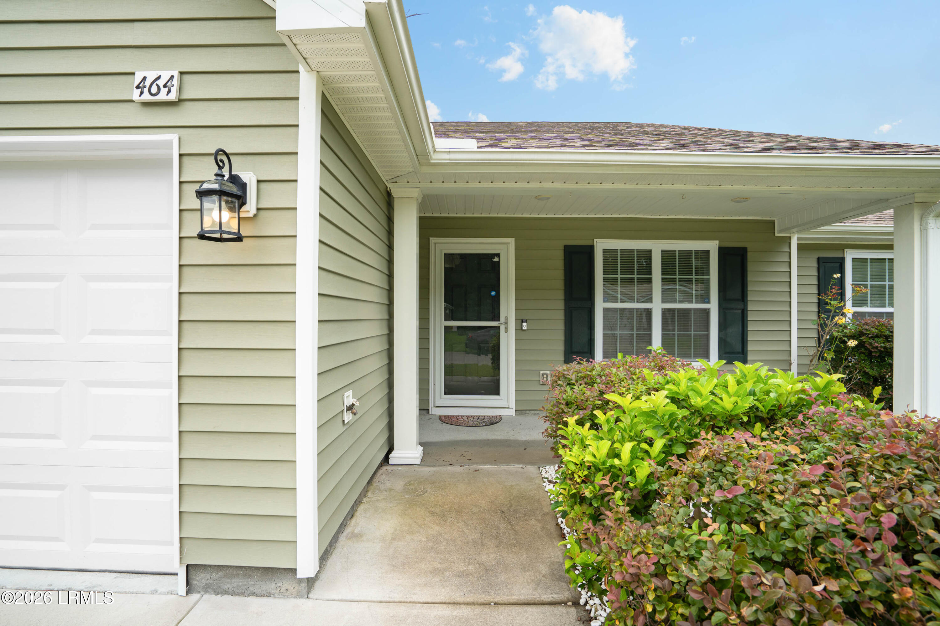 464 Ridgeland Lakes Drive Ridgeland, SC 29936 - Photo 4 of 43 464 Ridgeland Lakes-5