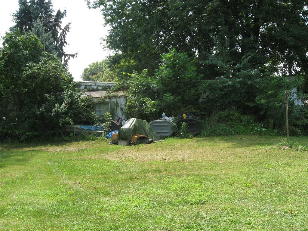 353 Bessemer Road Mount Pleasant, PA 15666 - Photo 5 of 7 Oil tanks are above ground .. Easy to remove...