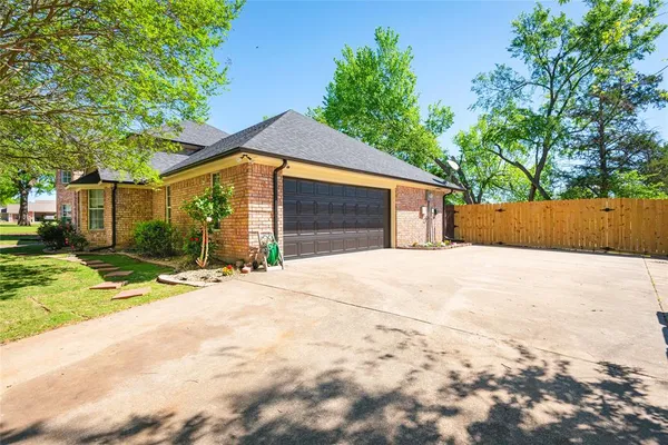 $599,000 | 2020 Arbor Bend Road, Bonham, TX 75418
